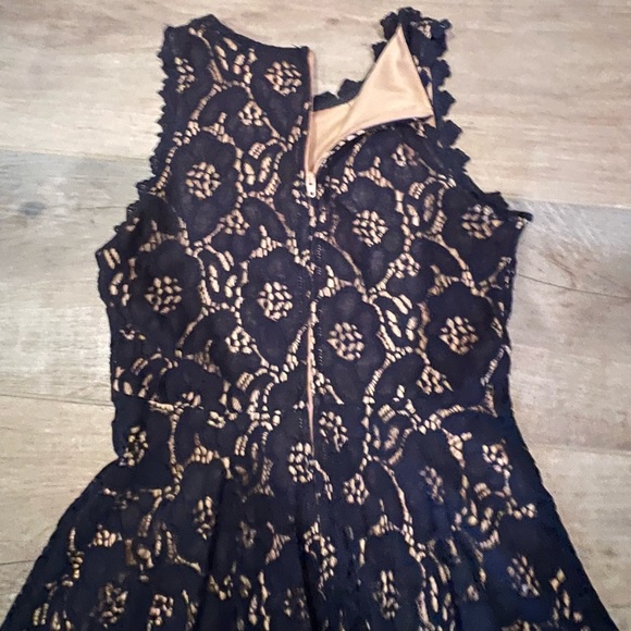 navy lace dress - Picture 2 of 3